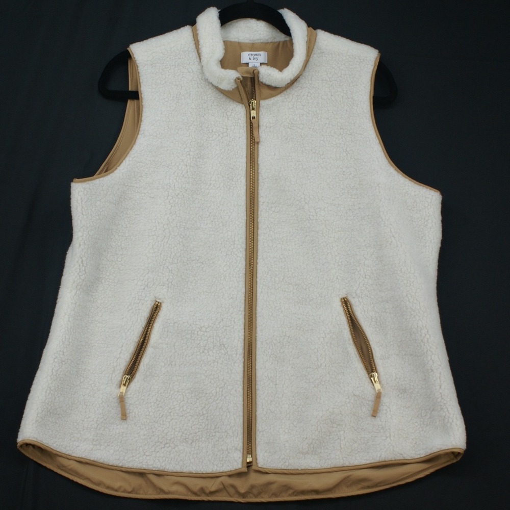 Crown & Ivy Ivory Sherpa Vest | Women's Large